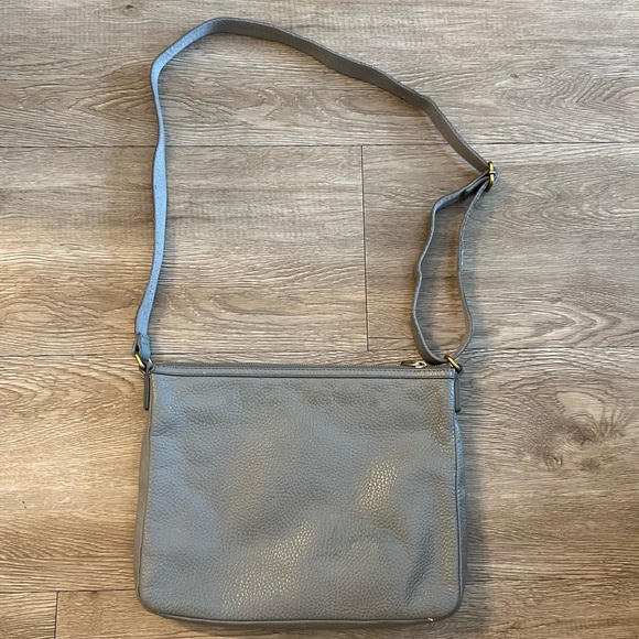 Fossil Crossbody - Picture 3 of 7
